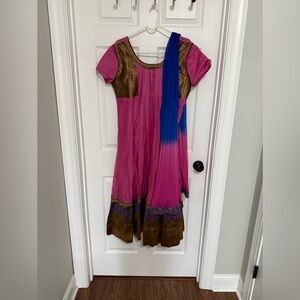 Indian dress with duppata no pants extra large